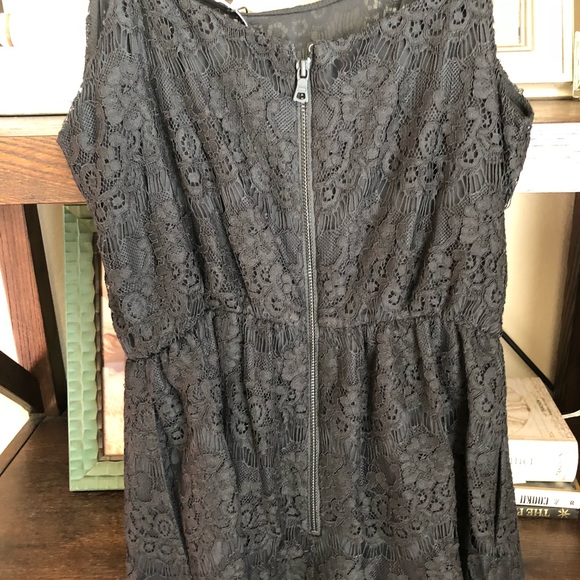 Alice+Olivia lace romper size 0 NWT - Picture 4 of 5